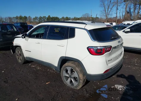 2018 Jeep Compass Latitude 4X4 z USA, uszkodzony, nr VIN 3C4NJDBB2JT238574
